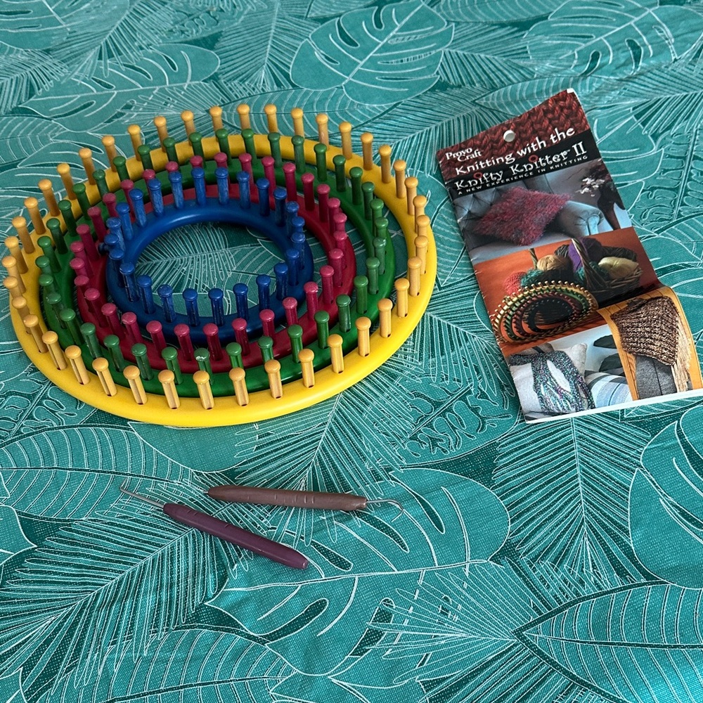 Colorful Knitting Loom Set with Tools